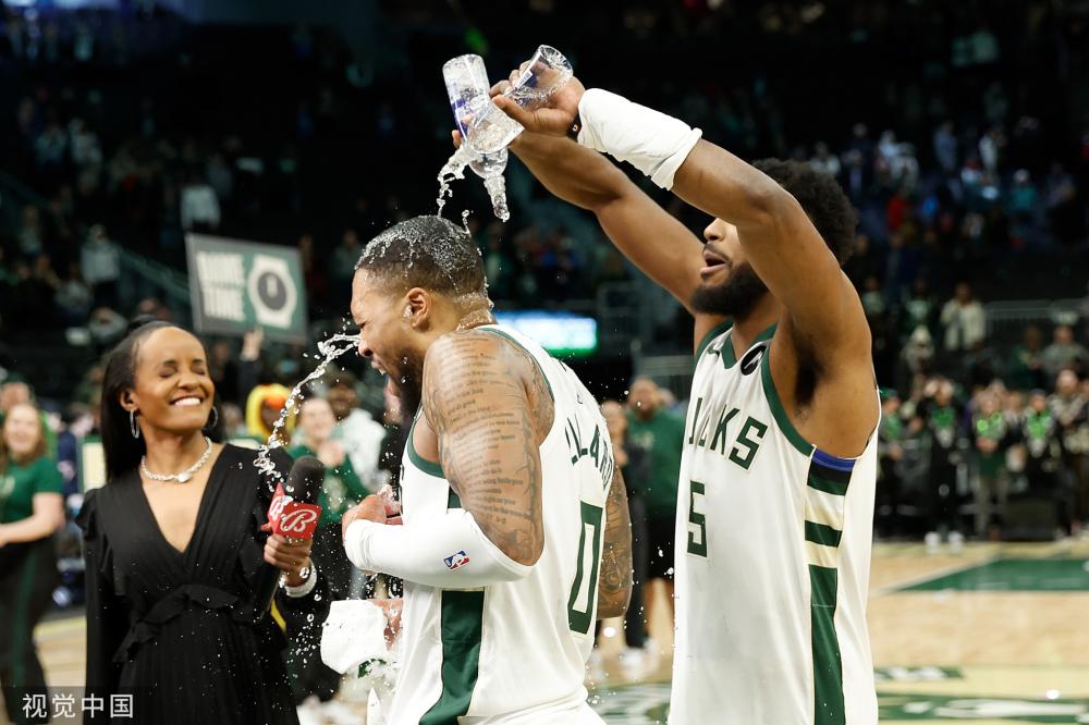 从转会中获 从转会中获