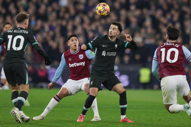 现出更强的 现出更强的